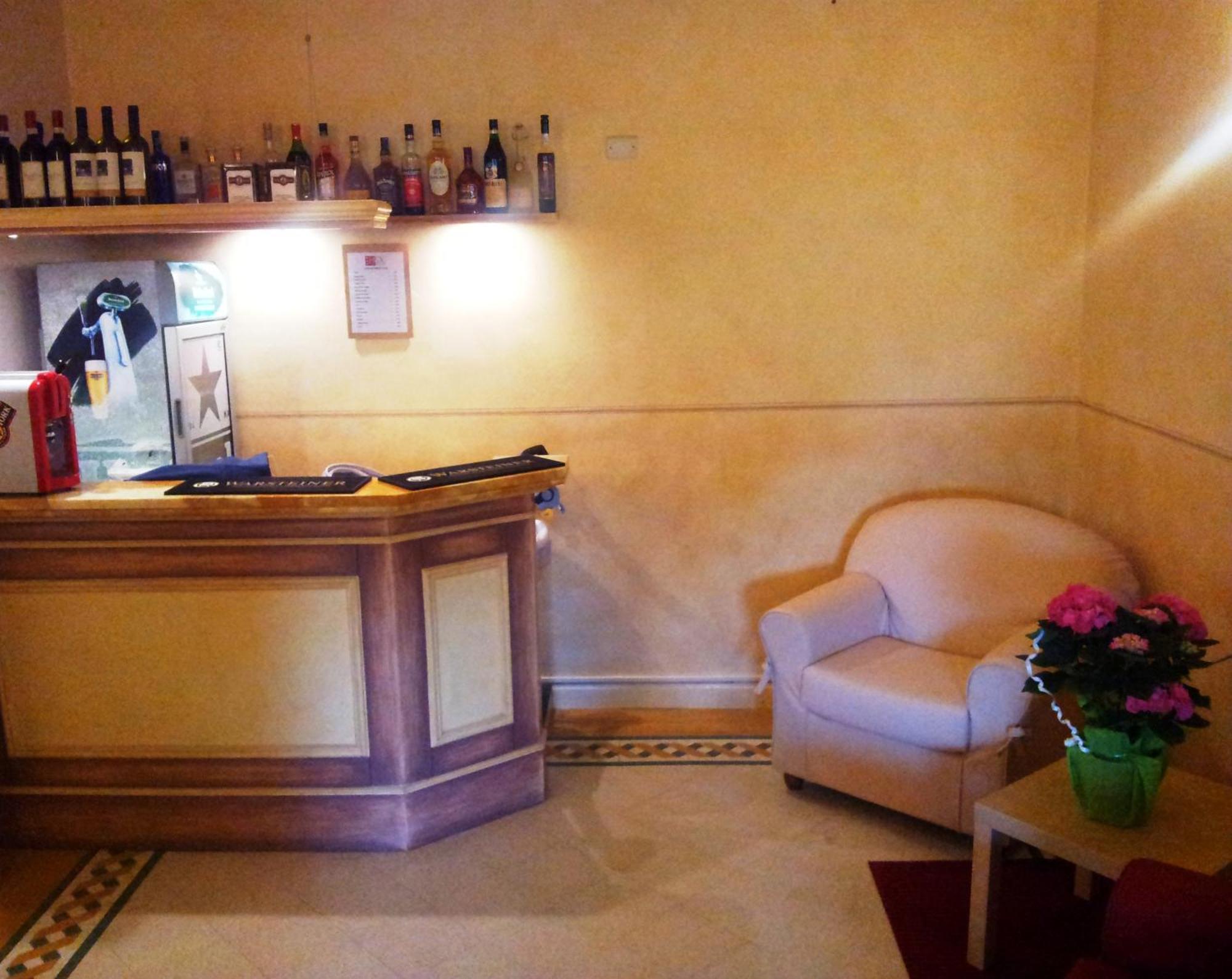 Hotel Sextum Bientina Ngoại thất bức ảnh