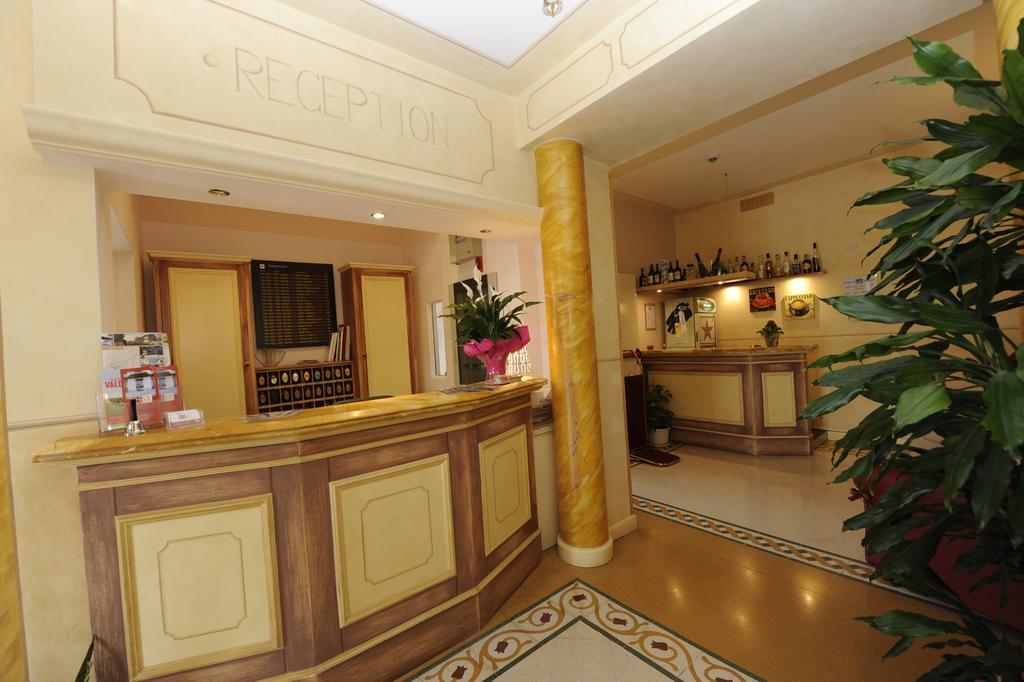 Hotel Sextum Bientina Ngoại thất bức ảnh