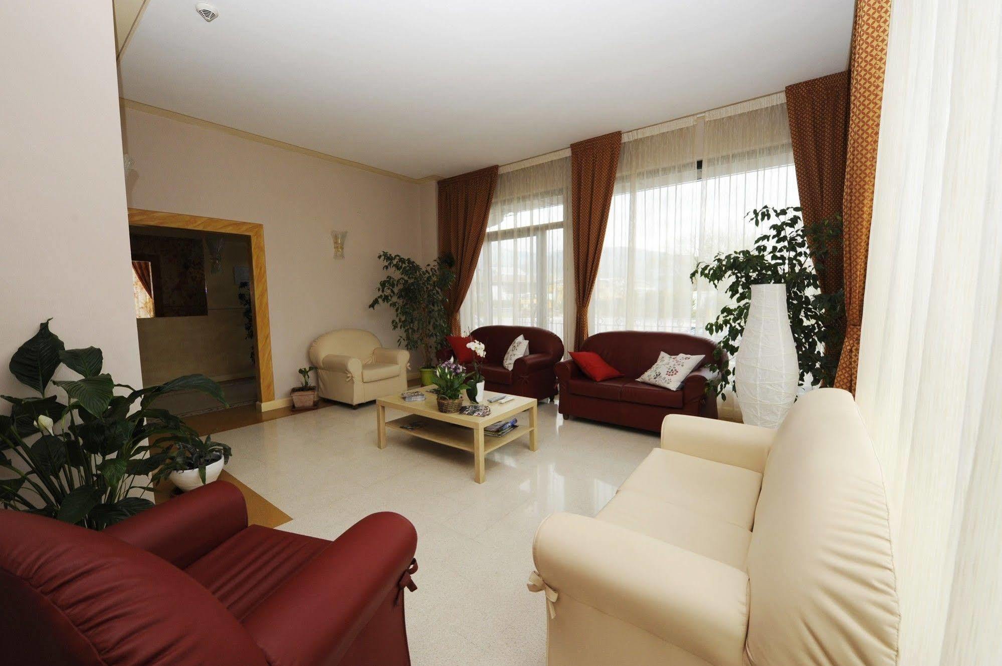 Hotel Sextum Bientina Ngoại thất bức ảnh