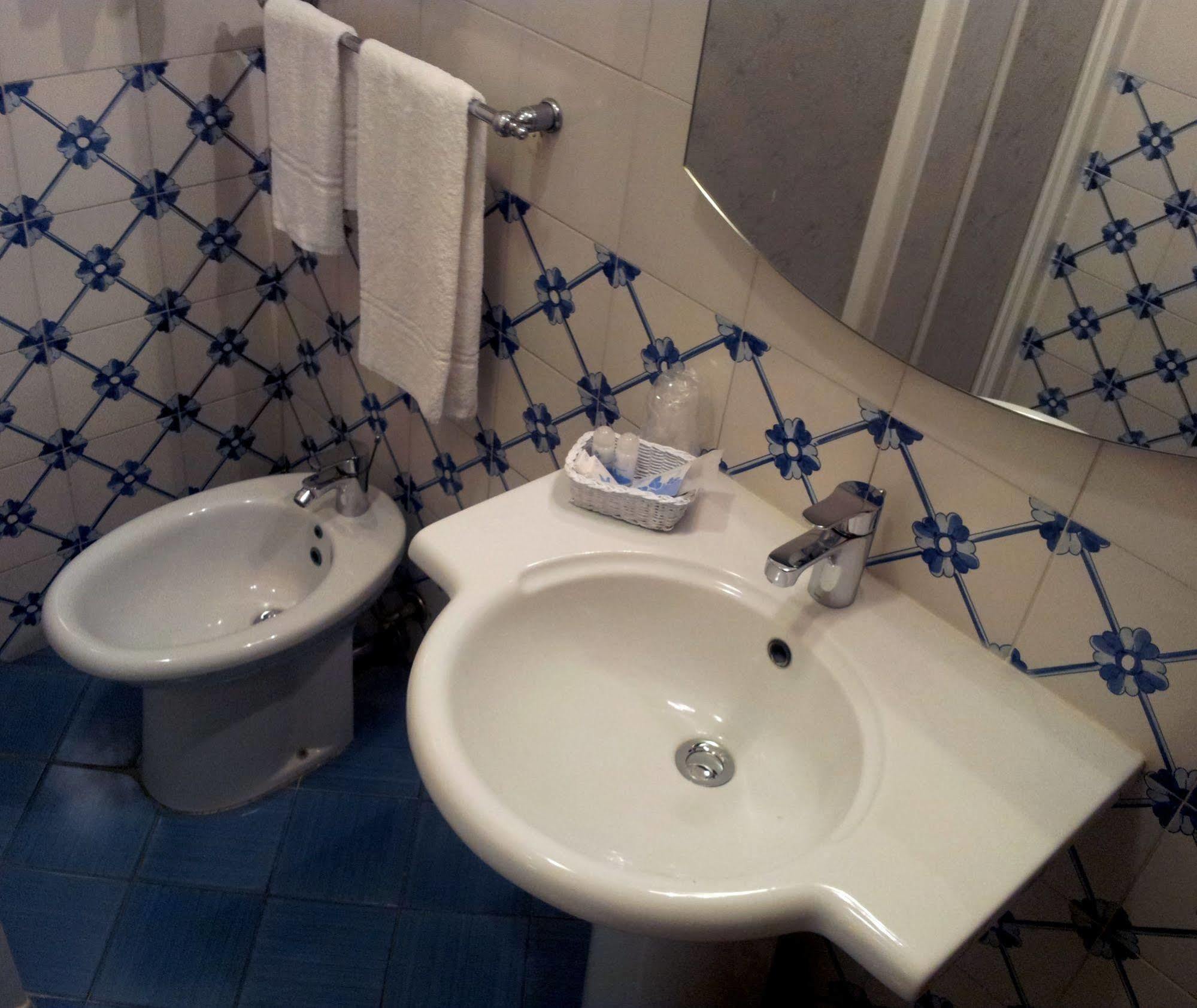 Hotel Sextum Bientina Ngoại thất bức ảnh