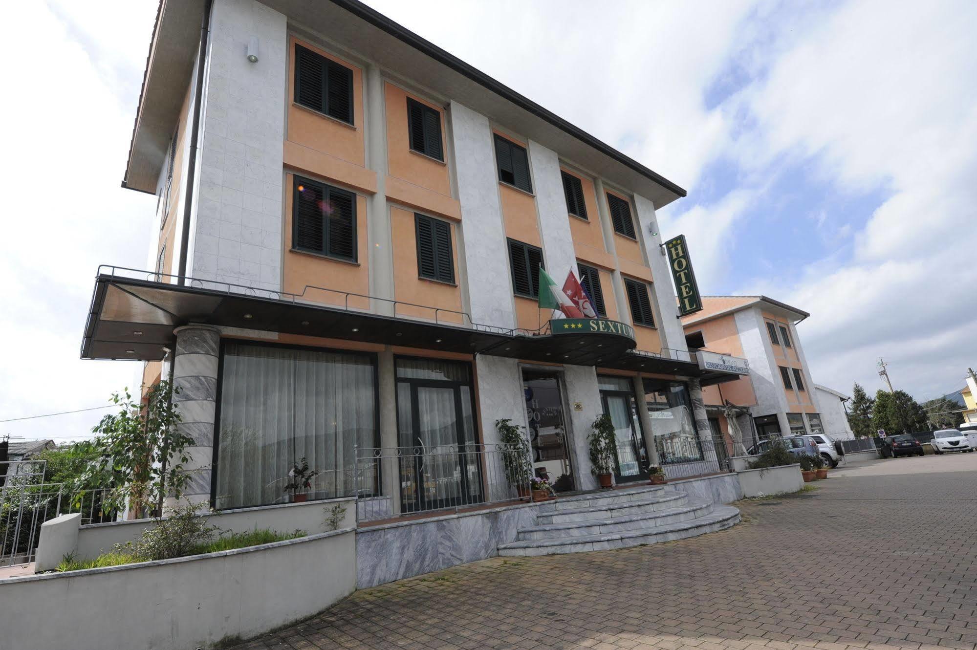Hotel Sextum Bientina Ngoại thất bức ảnh